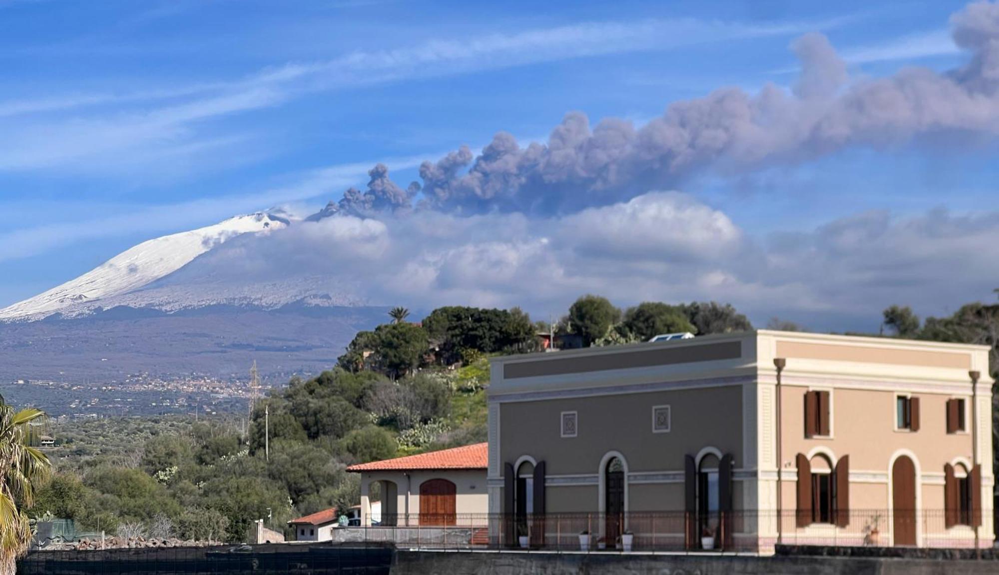 Casa Vacanze Le Tre Scimmiette Paterno  Eksteriør bilde